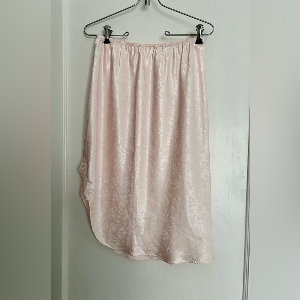 Vintage Light pink slip skirt size small/medium